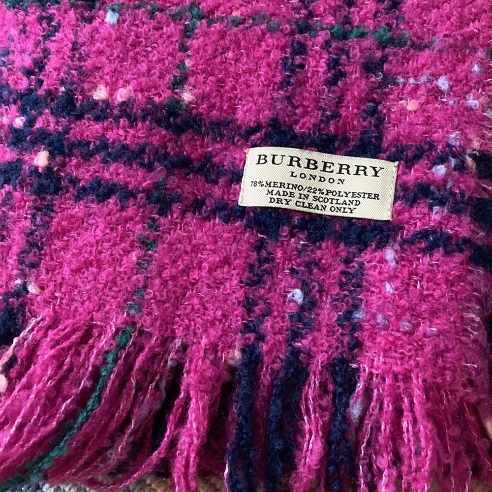 Burberry London Boucle Plaid Wool Blend Scarf - Picture 2 of 7